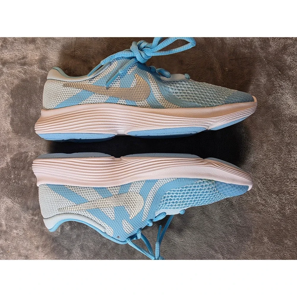 Nike Revolution‎ 4 Sneakers Kids 6Y / Women's 7.5 Blue Shoes 943306-402 NWOB